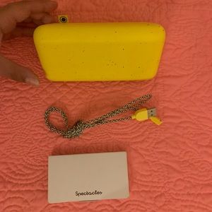 Spectacles 1 charging box & cable
